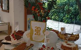 Caravaggio Praia Hotel